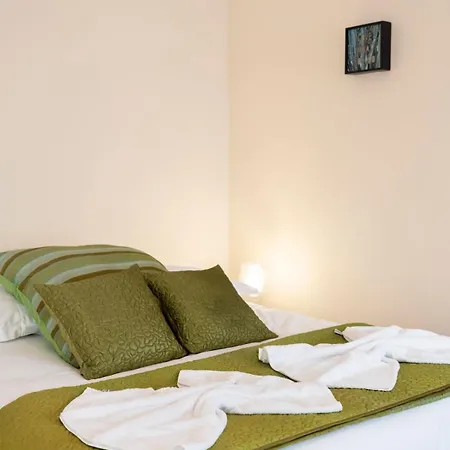 Apartment Chez Donna *